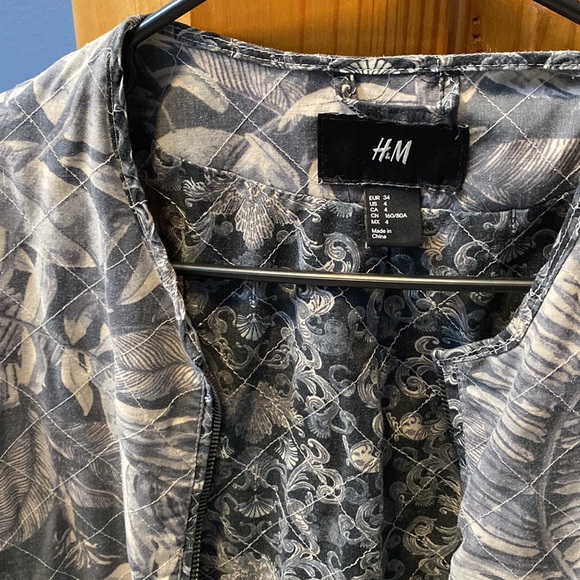 H&M Jacket - Picture 2 of 4